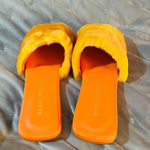 BEAUTIISOLES Faux Fur Sofie Slide Orange Shearling Leather 7.5 NIB - Picture 5 of 11